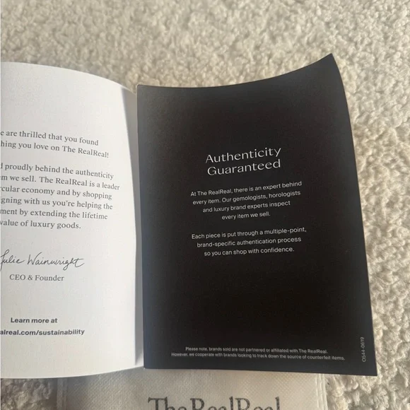 Louis Vuitton Murakami Monogram Multicolore Key Pouch - Picture 10 of 11